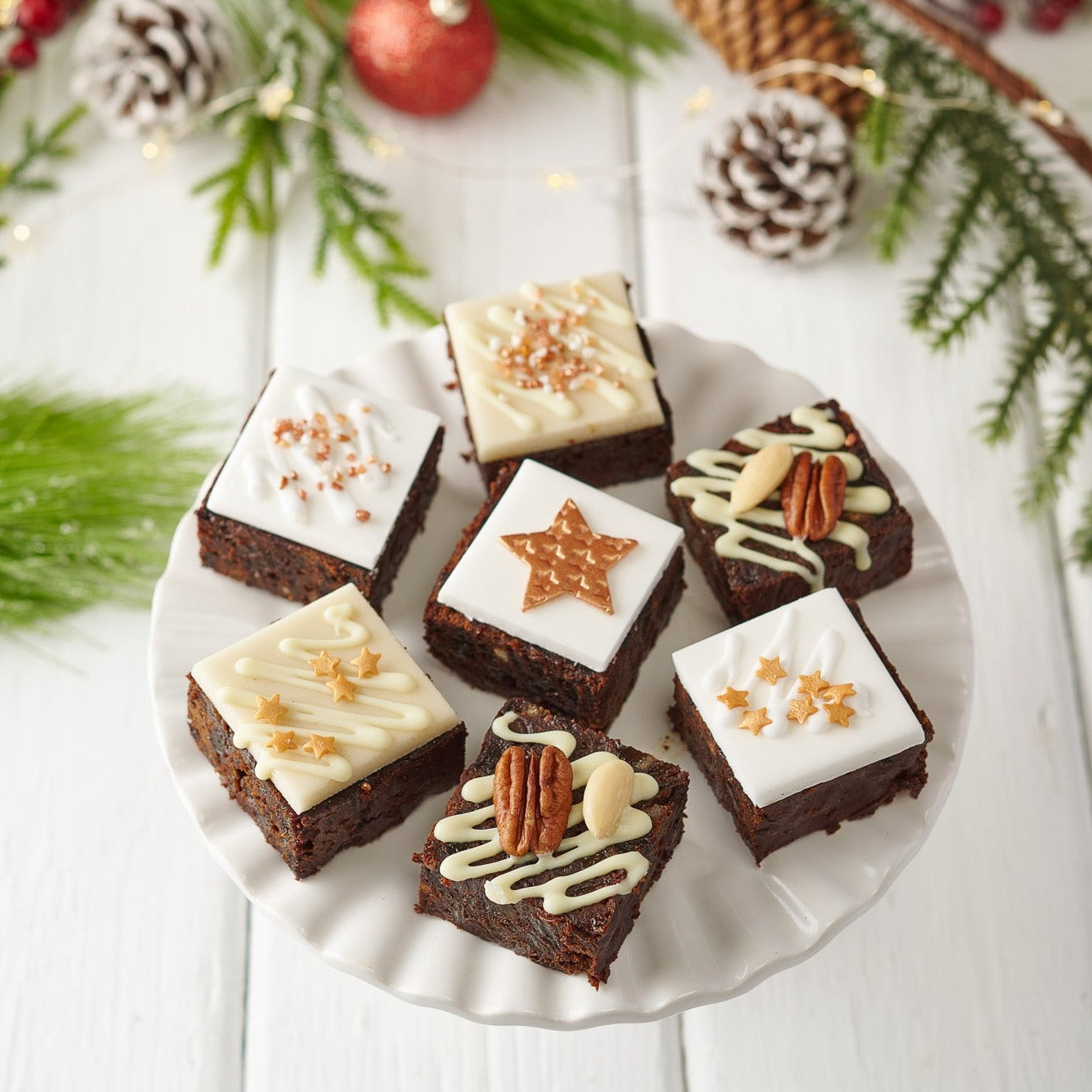 Festive Fruit Cake- 9 Piece Gifting Selection